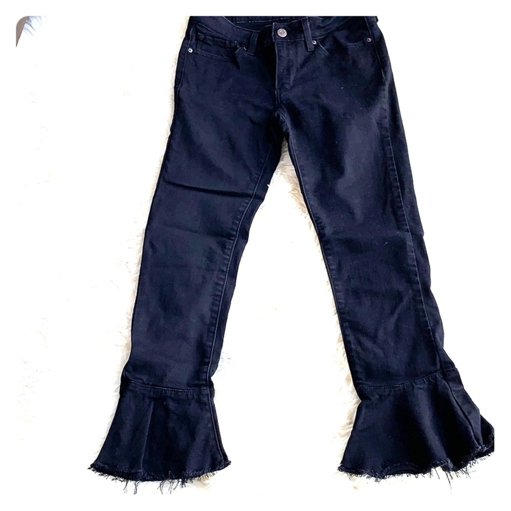 Levi Strauss 711 Skinny black ankle ruffle jeans